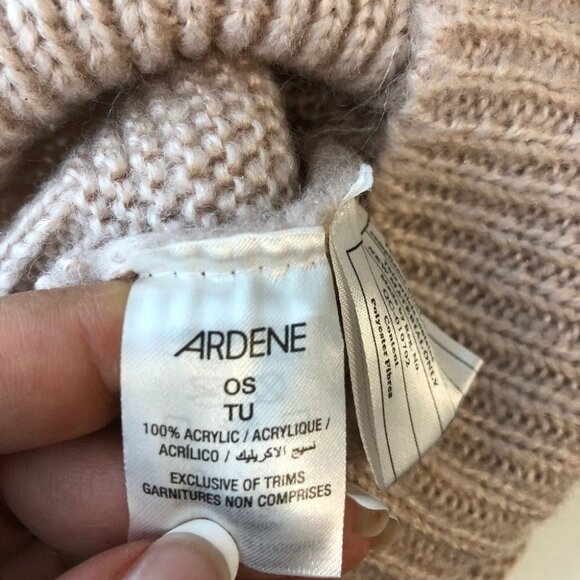 Ardene Nude Pink Knit Toque Beanie with Faux Fur Pom Pom OS - Picture 4 of 12